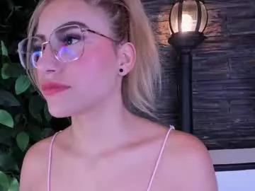 miss_rhenna on Chaturbate 