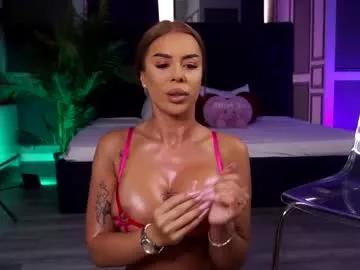 misskiarra on Chaturbate 