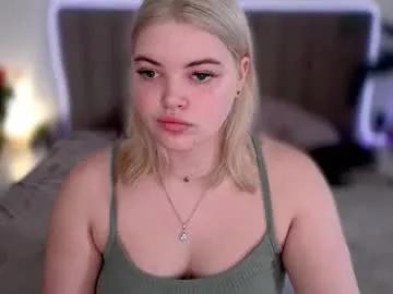 mistressdora on Chaturbate