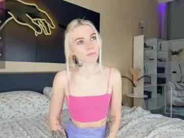 myviolet_rush — Olive here^^ GOAL: i show u my outfit #new #shy #18 #teen #skinny [15 tokens remaining]