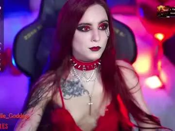 nelle_ on Chaturbate 