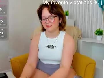 nina_lunaa — GOAL: slap that naughty ass [31 tokens remaining] Who knows how i been naughty in pvt? Check it hehe #curvy #shy #18 #feet  #daddysgirl