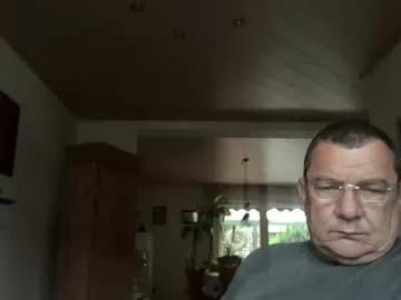 nobbie44 on Chaturbate 