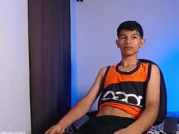 officialdominic on Chaturbate 
