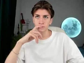 oliver_starboy — GOAL: Suck a dildo 5 minutes  [59 tokens remaining] Welcome to my room! #gay #cum #feet #18 #bigcock