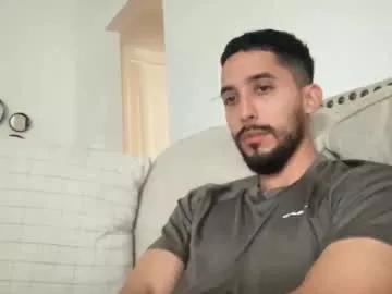 papicubano_guapo23cm on Chaturbate 