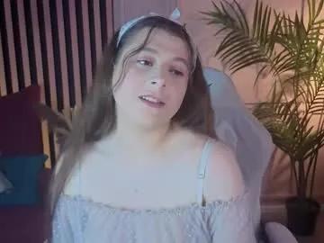 queen_michelle_ — GOAL: Cat pose and cows pose [18 tokens remaining] Hi everyone ( PVT OPEN ) ^^ #bigboobs  #twerk  #longhair #shy
