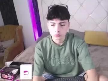 samu_foxxx — Sexy Boy ready for u - Multi Goal: Naked show [131 tokens left] #twink #young #skinny #bigcock #gay