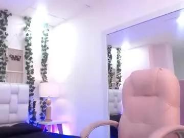 sara17_ on Chaturbate 