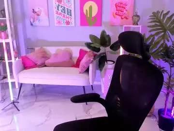 sarahholly on Chaturbate 