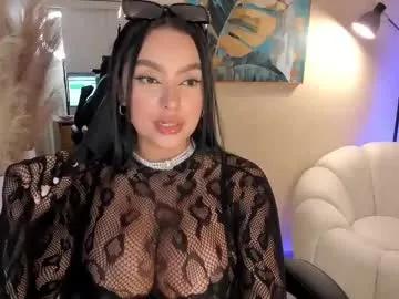 sarawinstone_ on Chaturbate