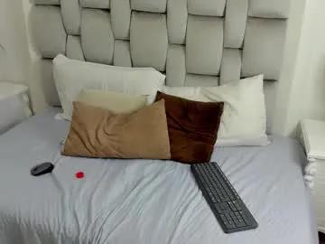 skinnygirl_28 — Sexy dance and striptease [44 tokens left] Come spend a sweet and lustful time with this pretty girl  #18 #skinny #latina #daddysgirl #teen