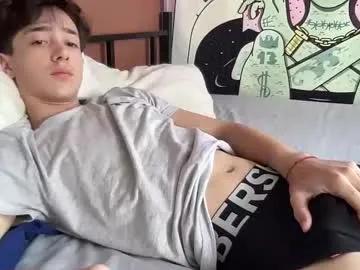 softboy3131 — cum show #bigdick  #young #cute #daddy [844 tokens remaining]