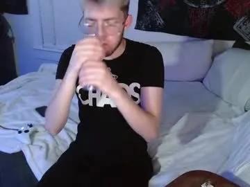 stepbros_try_stuff — Stepbros Try Stuff's Room #solo #collegeboy #young #gay #freaky