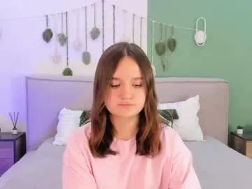 strawbunnybite on Chaturbate