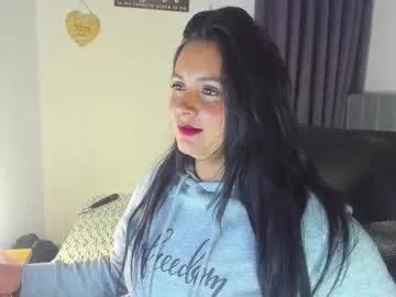 sunnycurvymf on Chaturbate 