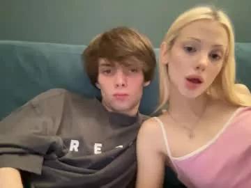 sweeetiee_couple on Chaturbate 