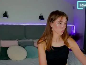 sweet__vikki on Chaturbate 