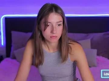 sweet__vikki on Chaturbate 