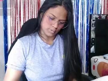 sweetalmaa on Chaturbate 