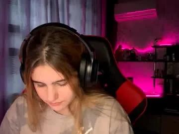 tenishamilin on Chaturbate