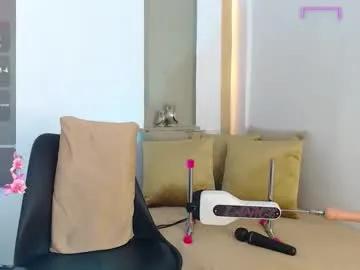 tiana_glow — GOAL: control domi x1 min [30 tokens remaining] Welcome to my room! Hey Guys, I would love to see you horny with me  #latina #fuckmachine #smalltits #anal #ebony