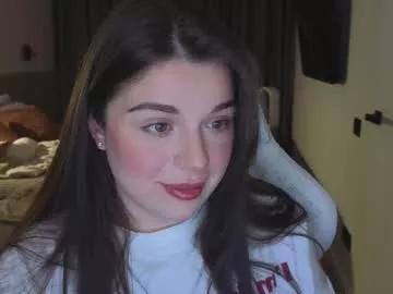 tutti_frutti_ on Chaturbate 