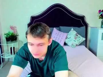 vidzy45 — Vidzy45's room #new #skinny #c2c #muscles #shy