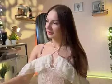 violetcrash — ^^ my fifth day on cb is here - Lovense is ON #lovense #smalltits & #natural #18 y.o. #shy girl GOAL: slowly suck my fingers while looking at you [7 tokens remaining]