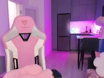 wowlovie666 on Chaturbate 