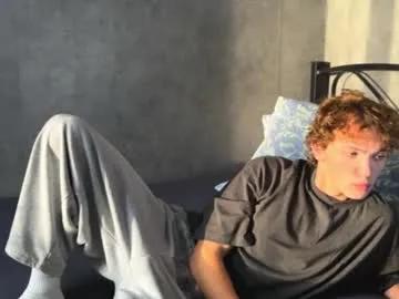xavier_200 — show feet [41 tokens left] #18 #new #hairy #twink #bigcock