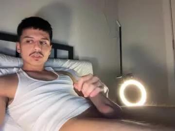 xmomentumx on Chaturbate