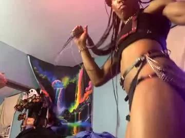 yelladaniella on Chaturbate 