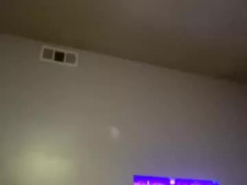 yelladaniella on Chaturbate 