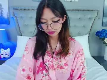yommi_winx on Chaturbate 