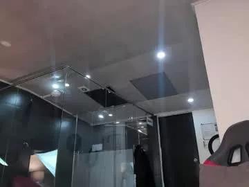 zhaavia on Chaturbate 