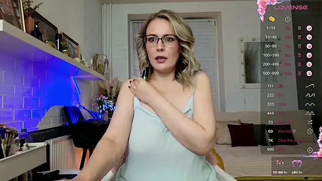 -Bullet_Nipples- on StripChat