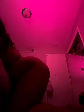 1n0nlythroat on StripChat