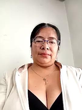 __valentina18 on StripChat 