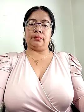 __valentina18 on StripChat 