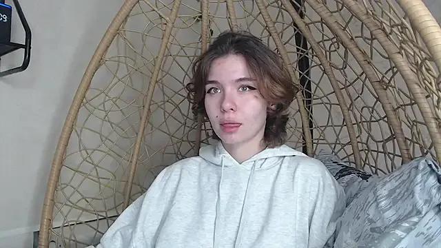 _AnnaSun on StripChat