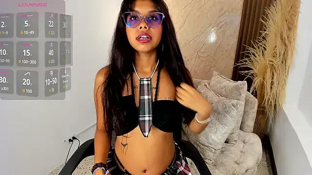 _chloe__dupont on StripChat