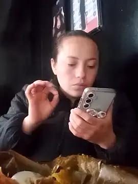 _Honey1_ on StripChat