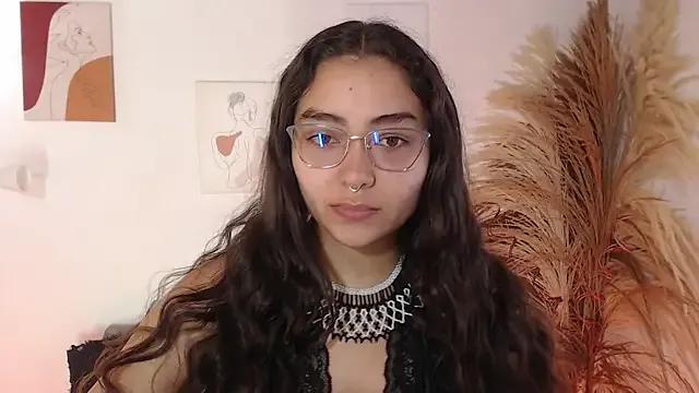 _Kim__M on StripChat