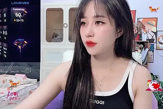 _LLisa_ on StripChat 