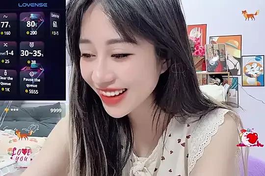 _LLisa_ on StripChat 
