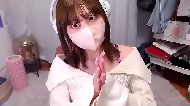 _yuuuuritan on StripChat 