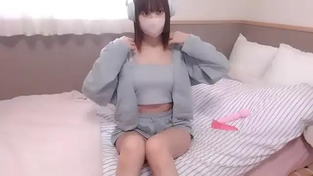 _yuuuuritan on StripChat 