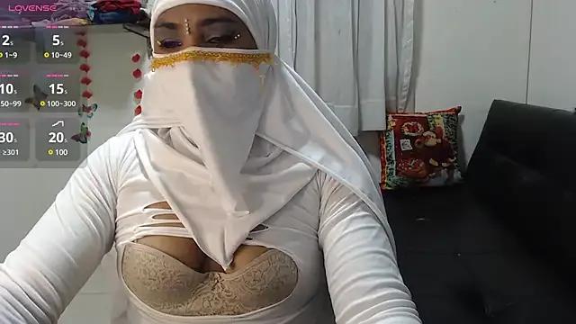 Aaliyah_brown on StripChat 