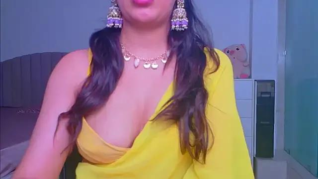 Aashika-Kaur on StripChat 